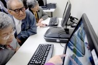 La tecnología se abre camino entre los adultos mayores con el programa 50 Plus en el Quindío