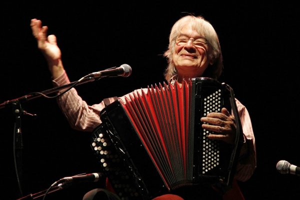 IMPERDIBLE! Hoy la Televisión Pública y un justo homenaje a Raúl Barboza