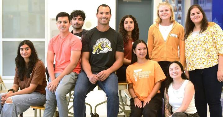 Ticats’ Hoyte tackles people and cosmological problems