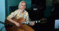 Carol Kaye Rejects Rock Hall Honor and Will Boycott Ceremony
