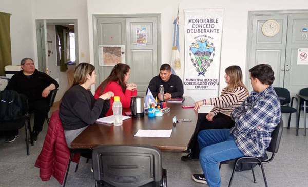 Gobernador Costa y José de San Martín en "emergencia energética"