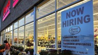 Economy loses jobs for the first time since 2020