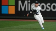 Kiké Hernandez hits go-ahead double in 9th to lift Dodgers past Mariners, 5