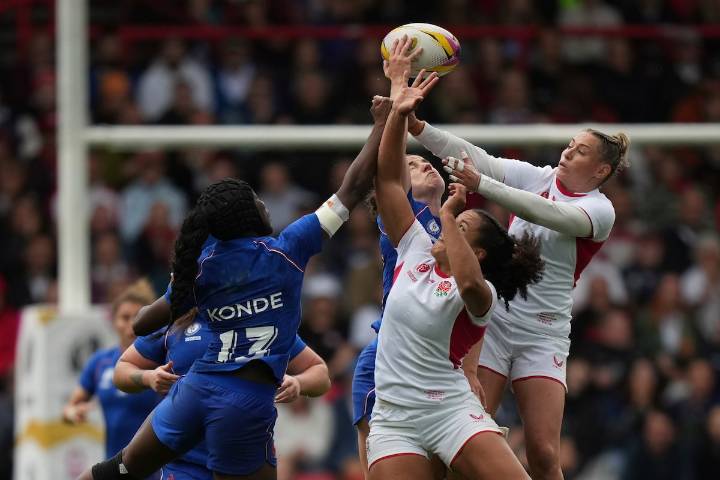 England to play Women’s Rugby World Cup final against Canada after 35