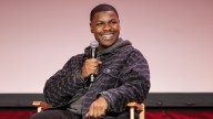 "Luke Skywalker no desaparecería debajo una roca". John Boyega habría cambiado muchas cosas si estuviese al mando de las secuelas de Star Wars
