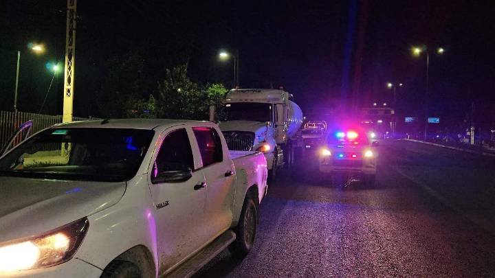 FGR realiza operativo en busca de vehículos relacionados al huachicol