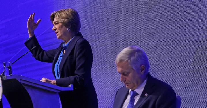 Kast y Matthei dejan en suspenso apoyo de candidatura de Bachelet a la ONU a pesar de presión oficialista