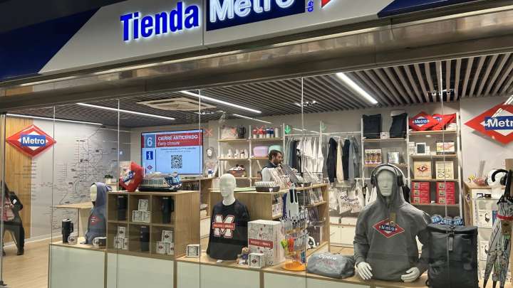 Metro de Madrid abre tienda en Ópera y prepara nuevos productos para Navidad