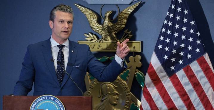 Pentágono dice que aviones de Venezuela sobrevolaron buque de EE. UU. en movimiento "provocador"
