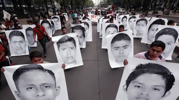 Sheinbaum promete avances en caso Ayotzinapa tras casi 11 años