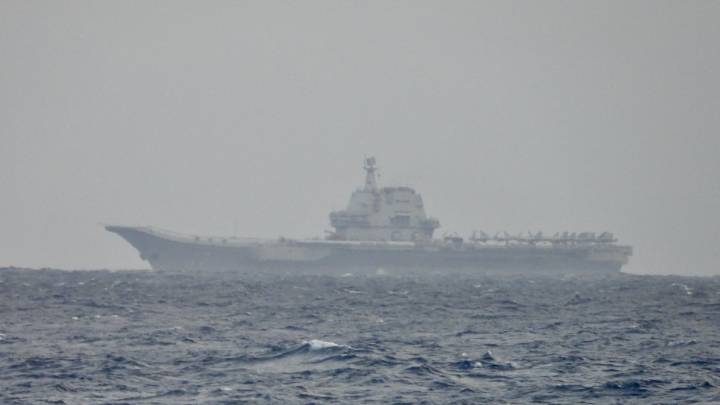 China denuncia paso de buques militares de EEUU y Reino Unido en el estrecho de Taiwán