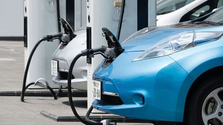 El EPRE planifica las inversiones eléctricas pensando en los autos eléctricos