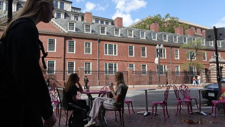 Block of Harvard Square will be permanently closed to traffic