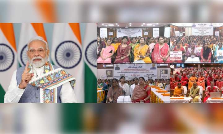 PM interacts with beneficiaries of Bihar's Mukhyamantri Mahila Rojgar Yojana