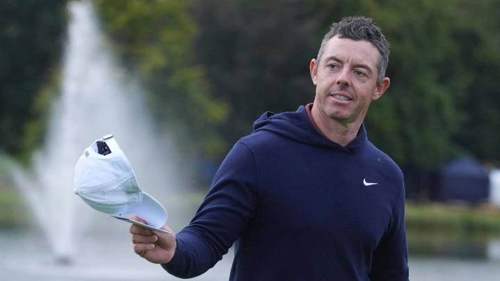 McIlroy shoots 66 and powers into contention at Irish Open. Lagergren leads after a 62