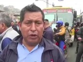 Decenas de transportistas marchan al Congreso de la República en protesta por contantes extorsiones