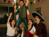 Lo que nunca deberías hacer en la noche del Grito (y todos lo hacen)
