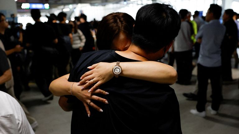 Hundreds of South Koreans arrive home in Incheon after US immigration raid that sparked outrage
