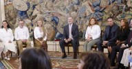 El Rey recibe a los antiguos expedicionarios de Miguel de la Quadra