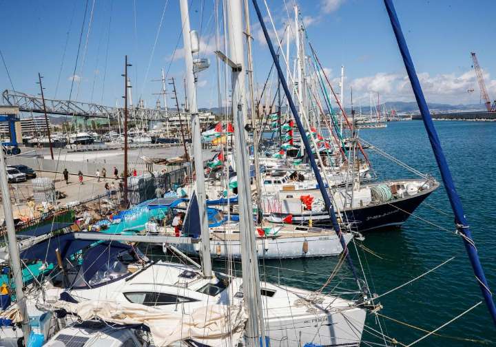 La flotilla humanitaria regresa a Barcelona por el mal tiempo horas después de zarpar hacia Gaza