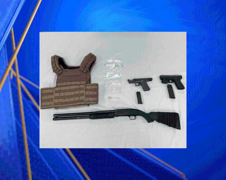 Man arrested for possessing guns and methamphetamine in Delano: officials