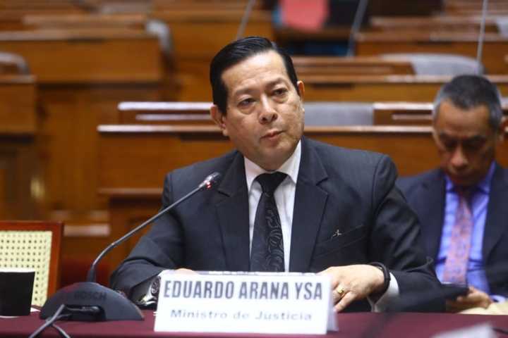 Eduardo Arana niega ser la voz del audio filtrado con Santiváñez: “Buscan destruir nuestra democracia”