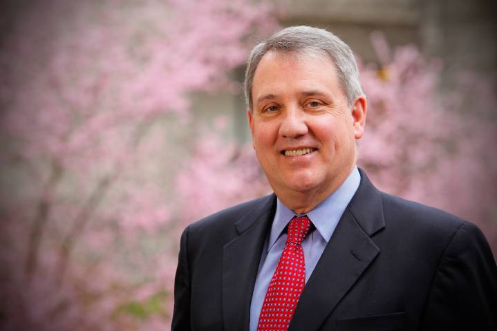 Former OHSU President Dr. Joe Robertson dies at 73