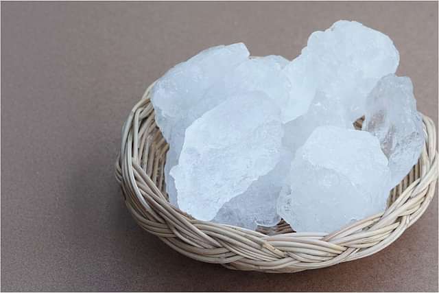 Face Tanned? Apply This 10 Alum Remedy at Night and Wake Up with a Natural Glow