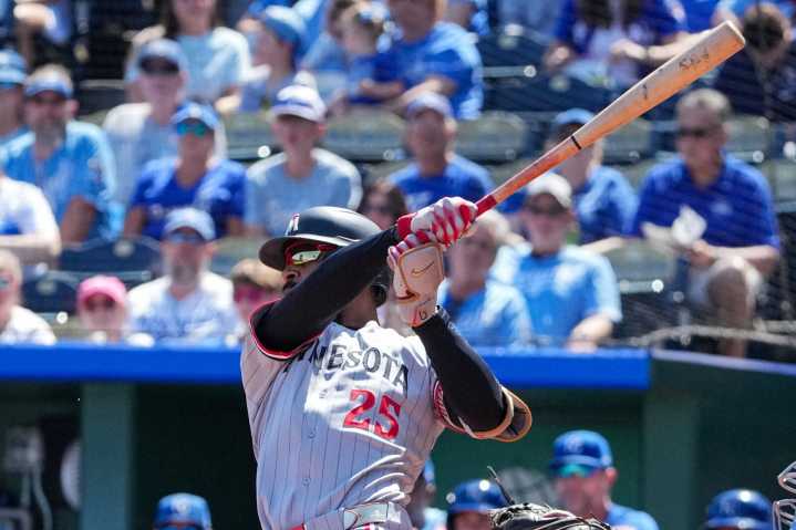 Byron Buxton hits 30th homer as Twins salvage win in Kansas City