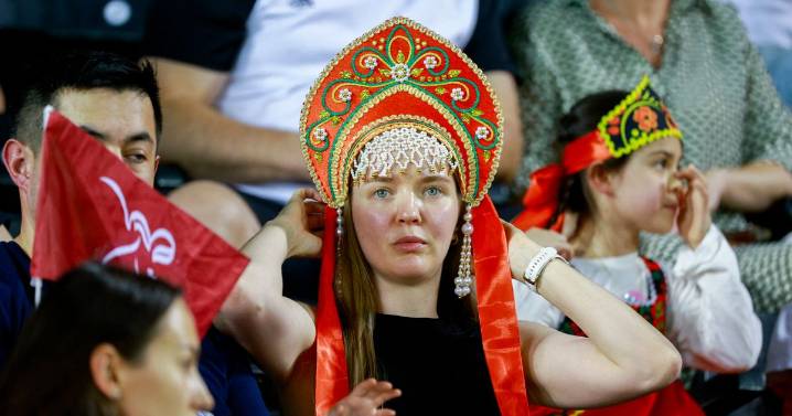 Putin's Russia thrashes Qatar as everyone dubs mad game the 'Oil Money Derby'
