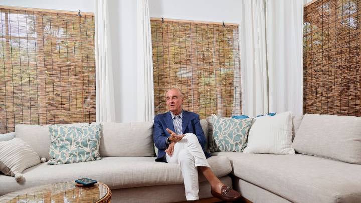 Inside a Florida minister’s support group for white
