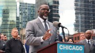 Chicago braces for federal immigration enforcement operation while Trump criticizes local officials