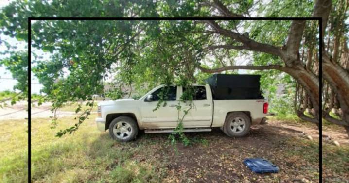 Camioneta robada con blindaje, cartuchos y cristal aparece en operativo en Sinaloa