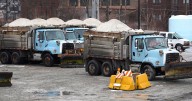 No, Chicago is not using salt trucks to block ICE, despite viral claims