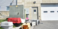 14 workers sent to hospital after meth burn by FBI smokes out animal shelter