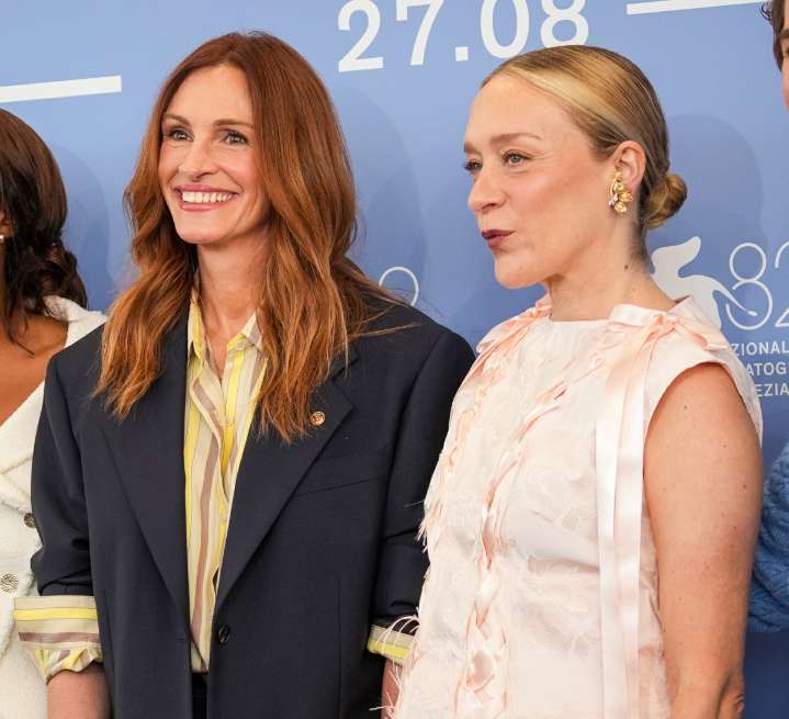 Cele|bitchy | Julia Roberts & Chloe Sevigny actually became super-tight on ‘After the Hunt’