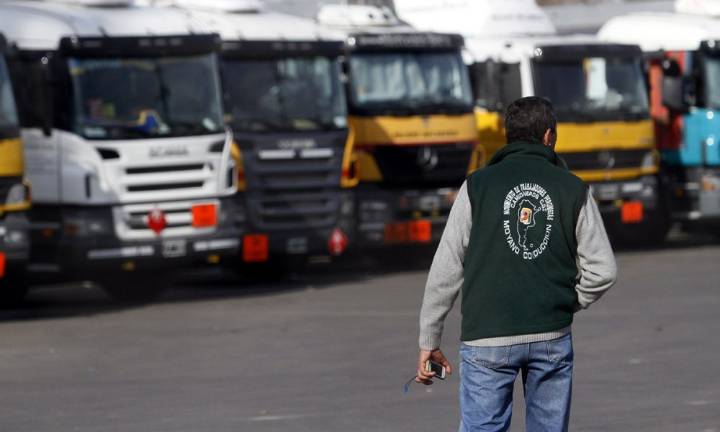 El Sindicato de Camioneros cerró un aumento salarial de 3,3% en tres tramos