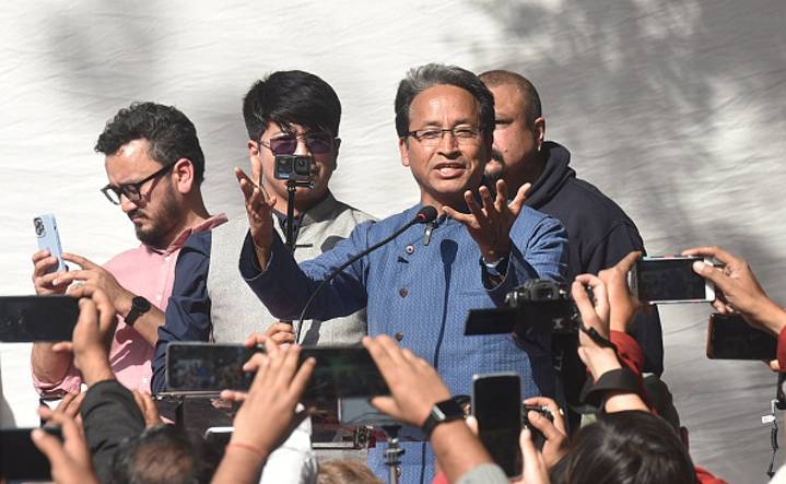 CBI Probes Sonam Wangchuk’s Ladakh Institute Over Alleged FCRA Violations