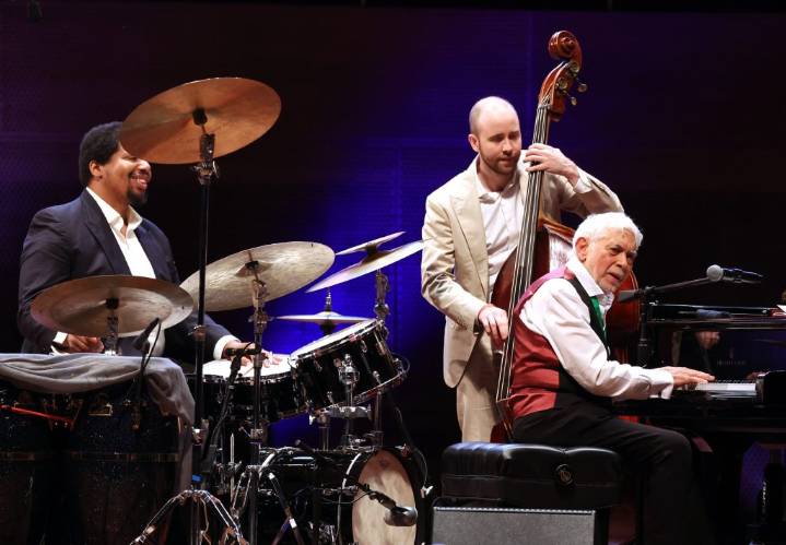 Review: At Chicago Jazz Fest, established beacons and rising stars