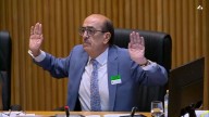 Un exmagistrado del Supremo ridiculiza a personas trans durante un acto de Vox en el Congreso: “Me llamo Francisca Javiera”