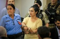 La enfermera condenada por la muerte de cinco bebés pidió la nulidad del juicio