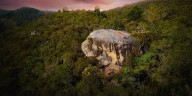 Este es el parque ecológico a 38 km del centro de Bogotá que impacta por sus rocas rupestres