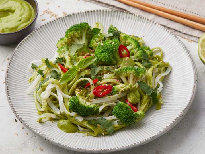 A top nutrition scientist shares 7 ways to make American food healthier — from adding veggies to eating like a Google employee