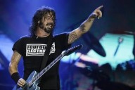 Esposa de Dave Grohl lo perdona pese a infidelidad