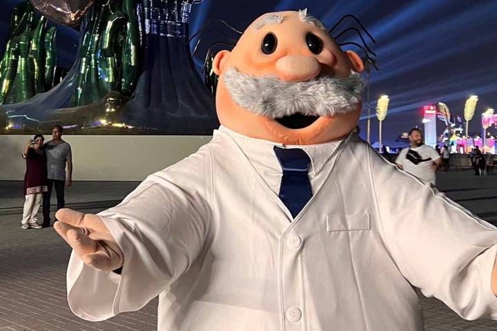 VIDEO. Doctor Simi llegará al cine con una película inédita que nos muestra más allá del personaje corporativo