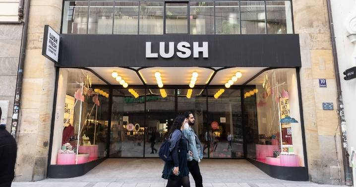 Lush closes all UK shops and shuts down website in protest over Gaza