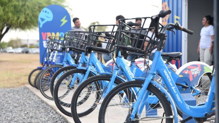 La Capital sumó una nueva estación de "Vamos en Bici" y superó las 100 bicicletas entregadas