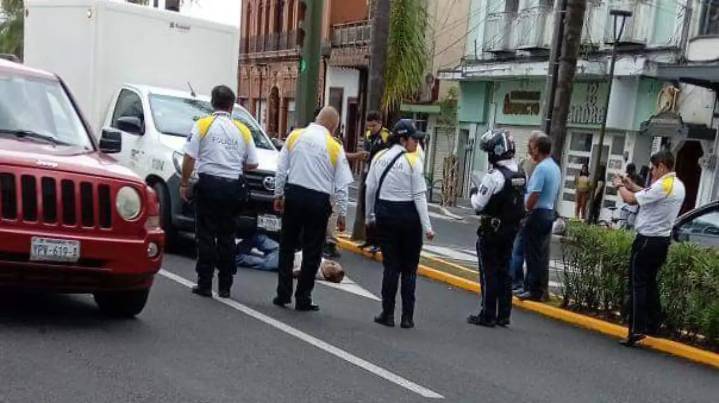Atropellan en Orizaba a dos adultos mayores; uno perdió la vida por el impacto
