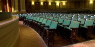 Hawaii Theatre hosts “Wicked” sing-along movie screening
