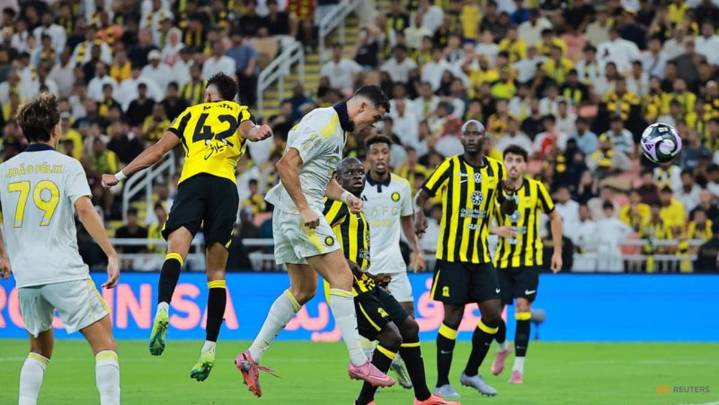 Mane and Ronaldo on target as Al-Nassr defeat Al-Ittihad to claim top spot in SPL